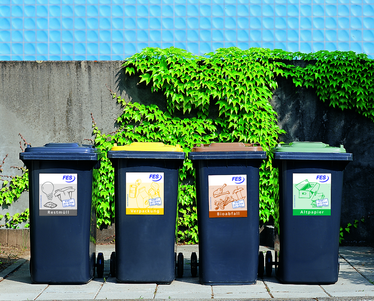 Nachhaltige Mülltrennung trägt zum Klimaschutz bei. Blaue, gelbe, braune und grüne Tonne für Frankfurt am Main der FES