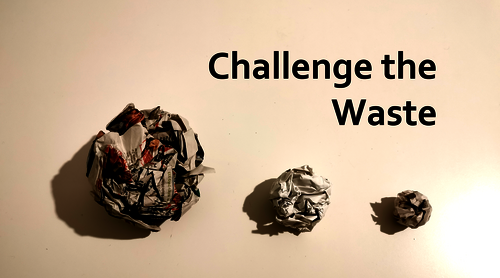 Drei unterschiedlich große Müllbälle mit Text „Challenge the Waste“.