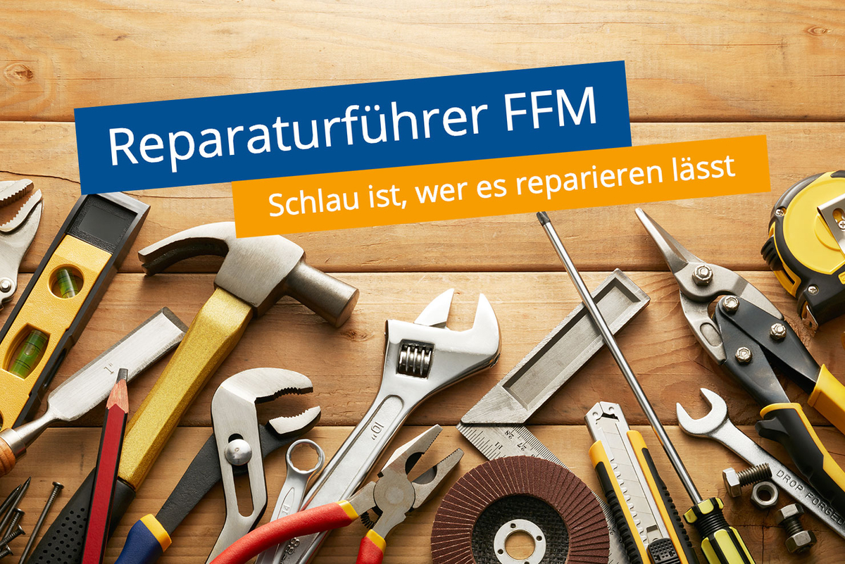 Werkzeuge auf Holzuntergrund, darüber Schriftzug „Reparaturführer für Bürger